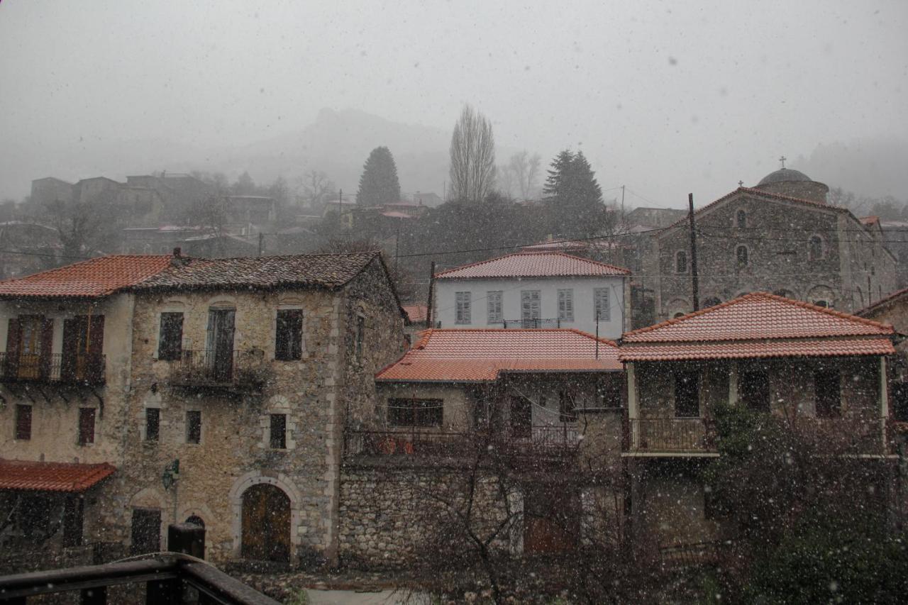 Tsarbou Guesthouse Stemnitsa Luaran gambar