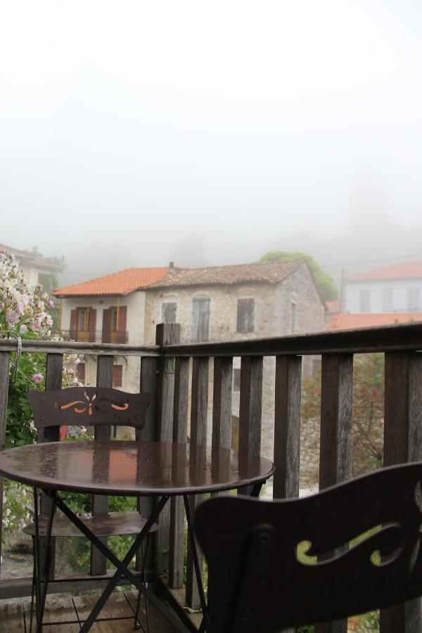 Tsarbou Guesthouse Stemnitsa Luaran gambar